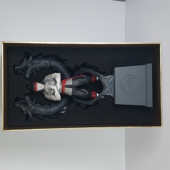 Mortal Kombat Kollector's Edition Figure /Game for X Box series X - Picture 7 of 15